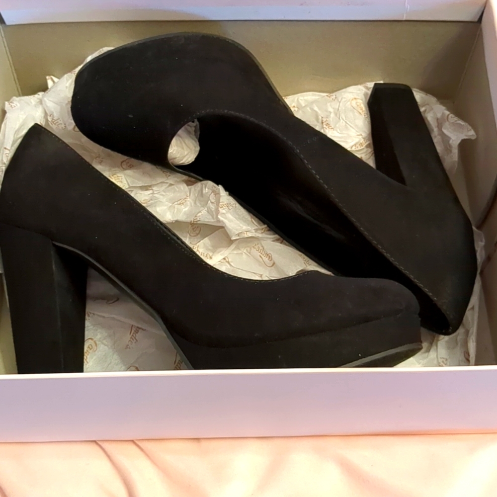 Candies Black Platform Pumps (size 8.5)
